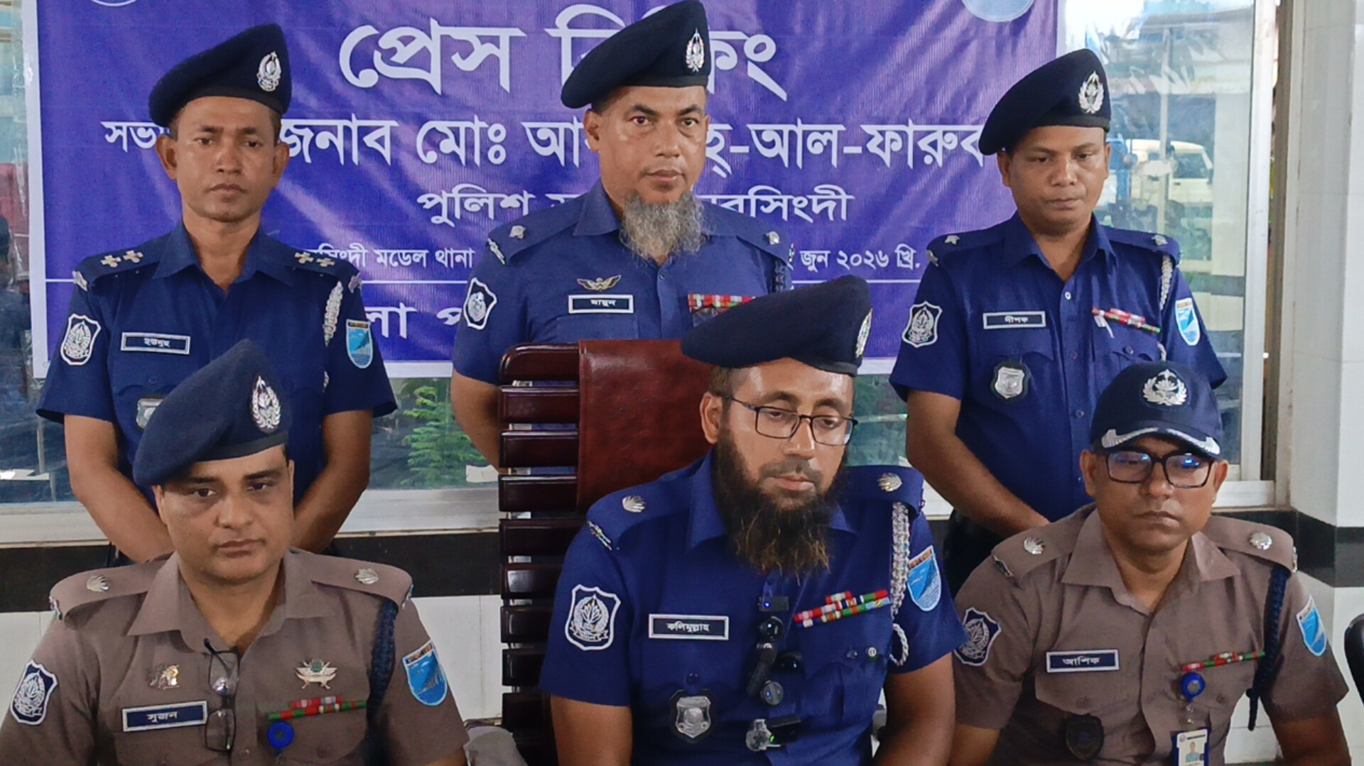 নরসিংদীতে ক্লু-লেস হত্যাকাণ্ডের রহস্য উদঘাটন, ঘটনার কয়েক ঘণ্টার মধ্যেই গ্রেপ্তার ২