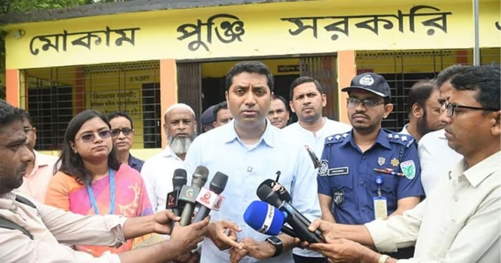 গান শোনা নিয়ে আলোচনা কেন, প্রশ্ন প্রতিমন্ত্রীর