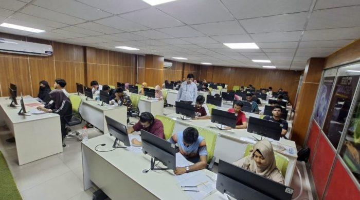 এআই প্রশিক্ষণের বাছাই পরীক্ষায় অংশ নিল ৫০ হাজার শিক্ষার্থী