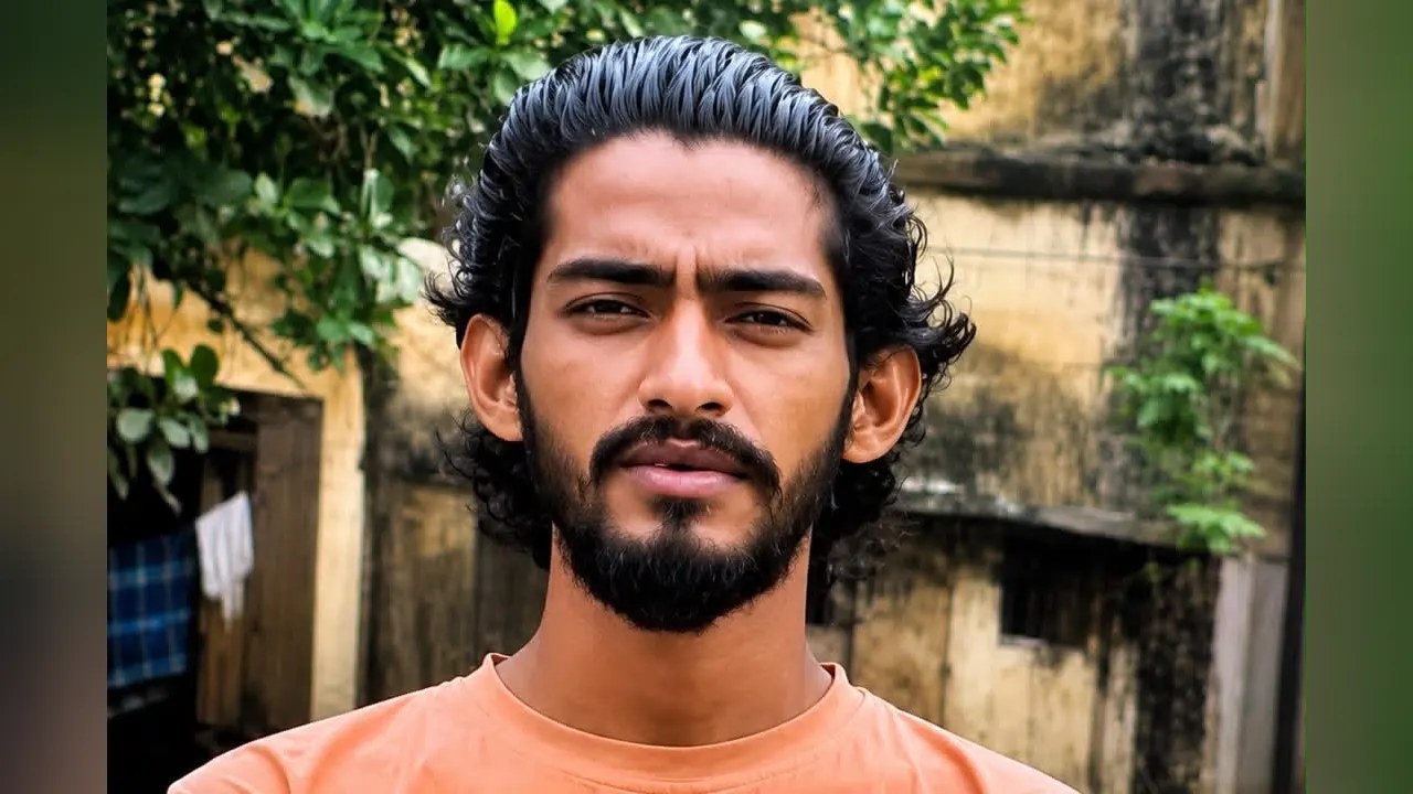 ছাত্রদল নেতার বিরুদ্ধে ছিনতাইয়ের অভিযোগে মামলা