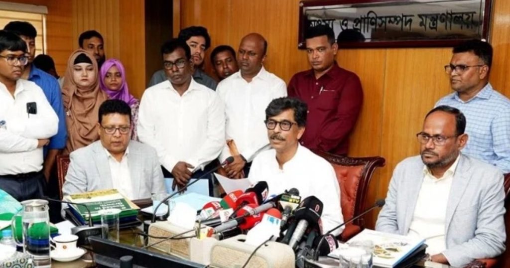 দেশীয় এভিয়ান ইনফ্লুয়েঞ্জা ও গোটপক্সের ভ্যাকসিন খামারি পর্যায়ে পৌঁছাচ্ছে