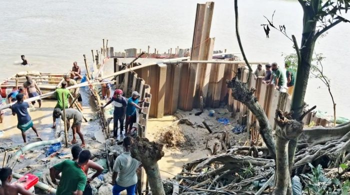 কিশোরগঞ্জে পাইপ লিকেজে ৪৫ দিন ধরে গ্যাস অপচয়, স্থানীয়দের উদ্বেগ