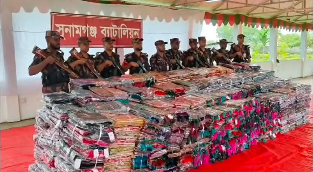সুনামগঞ্জে বিজিবির অভিযানে ৩ কোটি ৫৮ লাখ ১৯ হাজার টাকার ২৬৮৩ পিস অবৈধ ভারতীয় শাড়ি জব্দ