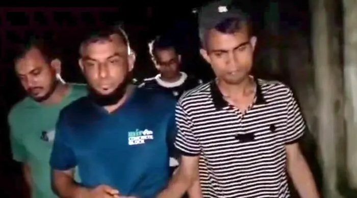 ২০১৫ সালে খালেদা জিয়ার গাড়িবহরে হামলা মামলার আসামি যুবলীগ নেতা হান্নান গ্রেফতার