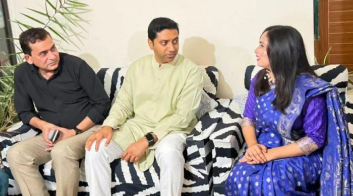 নাগরিকদের সমস্যা শুনতে চায়ের দাওয়াতে হাজির ববি হাজ্জাজ