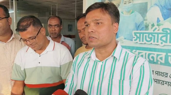 ত্রিশালে ইউএনওকে বদলি, মারধরের ঘটনায় দুঃখ প্রকাশ