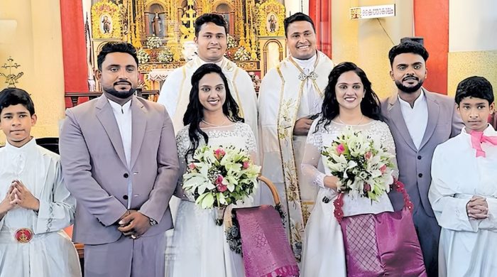 কেরালায় যমজ কনে ও যমজ বর নিয়ে অনুষ্ঠিত হলো বিরল বিয়ে