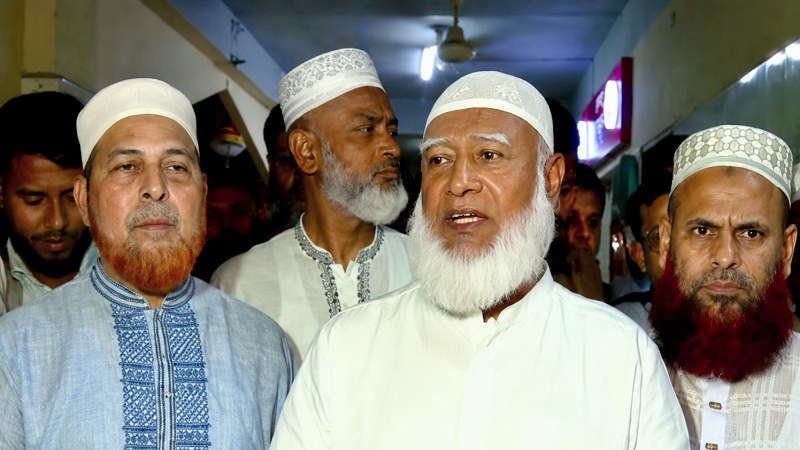 জামায়াত আমীরের অভিযোগ: সরকার দায় জনগণের ওপর চাপাচ্ছে