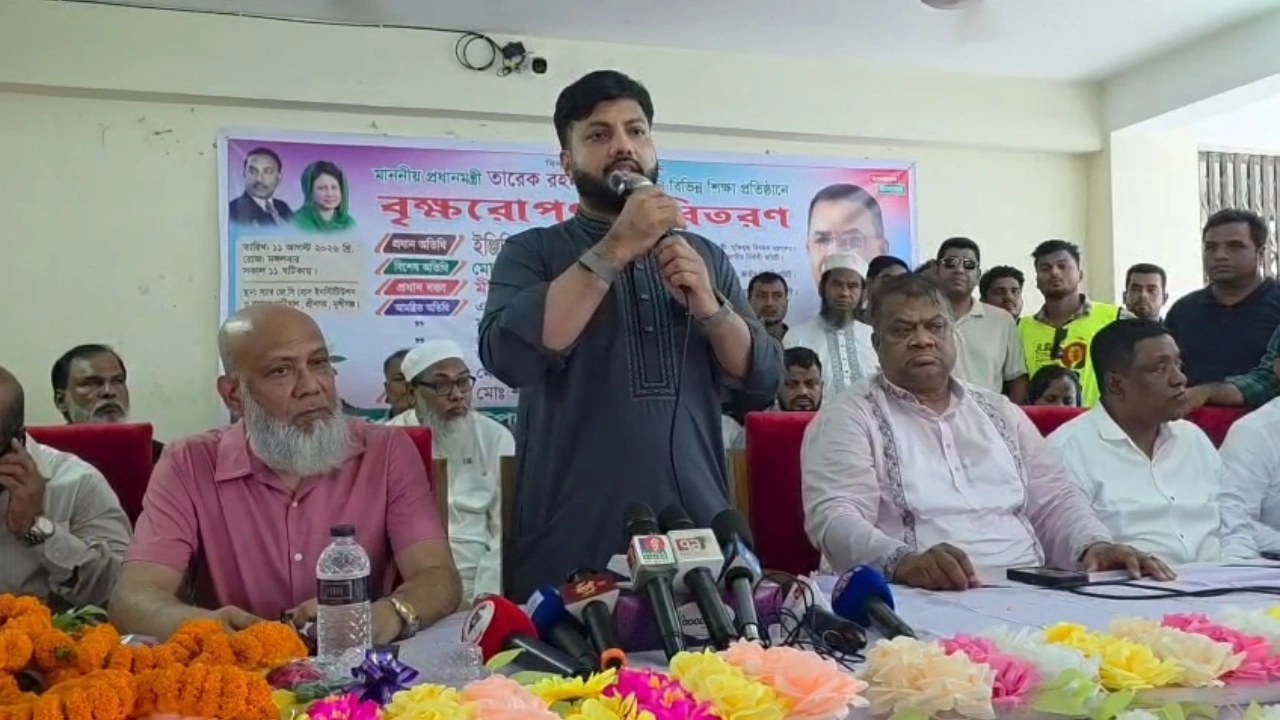 শেখ হাসিনার জ্বালানি নীতির কারণে বিদ্যুৎ ভোগান্তি: ইশরাক হোসেন