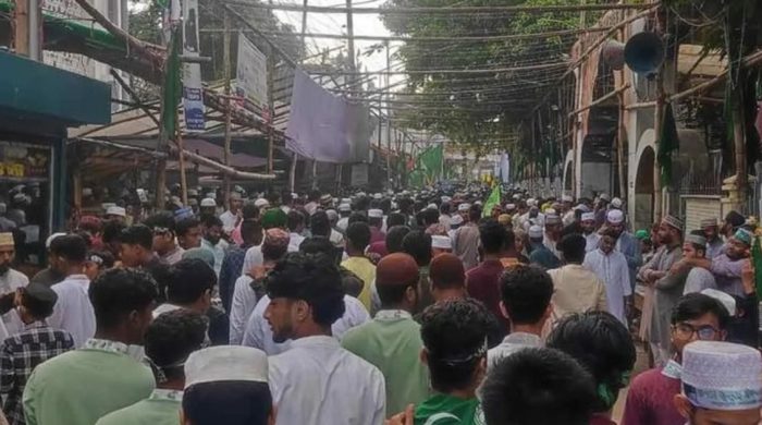 চট্টগ্রামে ৫৫তম জশনে জুলুসে মানুষের ঢল, উৎসবমুখর পরিবেশ
