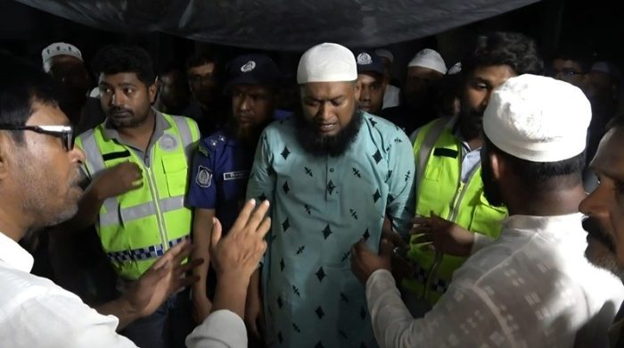 বাবার জানাজা ও দাফনে অংশ নিতে প্যারোলে মুক্তি পেলেন সাবেক ছাত্রলীগ নেতা জেমস