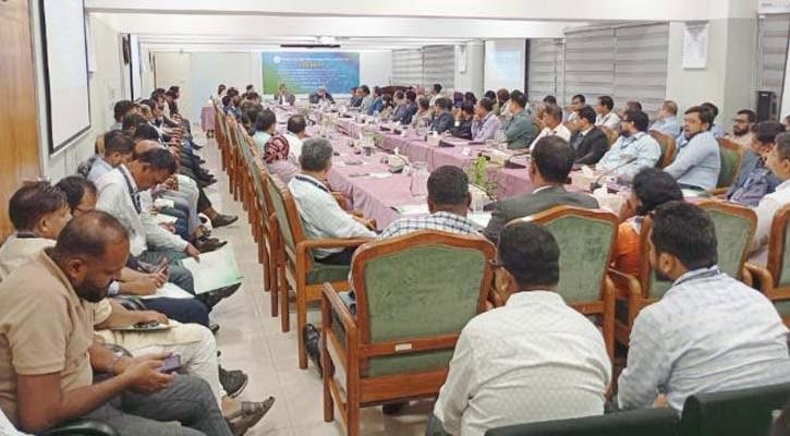 ব্যাংকিং খাতে রাজনৈতিক হস্তক্ষেপের আশঙ্কা নেই: বাংলাদেশ ব্যাংক গভর্নর