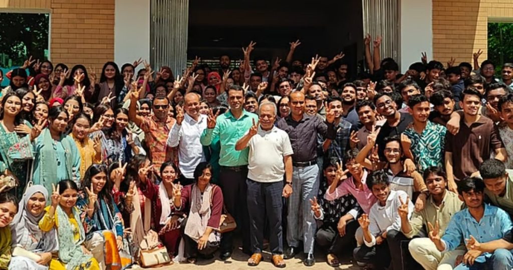 নাছিমা কাদির মোল্লা হাই স্কুলের ৩৮২ পরীক্ষার্থীর সবাই জিপিএ-৫ পেয়েছে