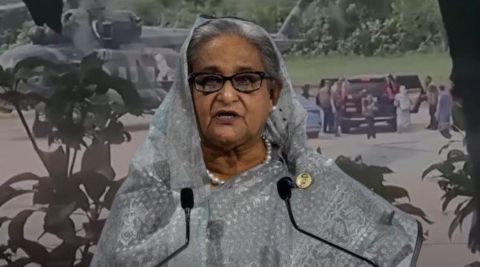 শেখ হাসিনার ক্ষমতা ছাড়ার পরামর্শে ক্ষোভ প্রকাশের ঘটনা ট্রাইব্যুনালে উপস্থাপন