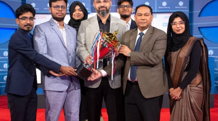 যুব ও ক্রীড়া প্রতিমন্ত্রীর বক্তব্যে দুর্নীতির অভিযোগ ও যুবসমাজের উন্নয়ন পরিকল্পনা