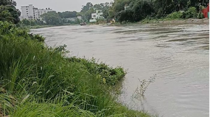 মির্জাপুরে নৌকাডুবি: ২৬ ঘণ্টা পরও নিখোঁজ বৃদ্ধের সন্ধান মেলেনি