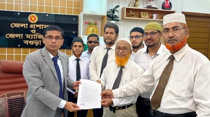 জুলাই সনদ না মানায় ৭ আইন কর্মকর্তার পদত্যাগ