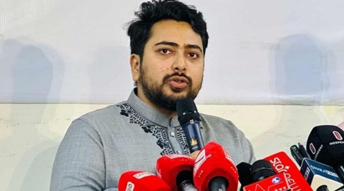 রাষ্ট্রপতির উপস্থিতিতে বিব্রত নাহিদ ইসলাম