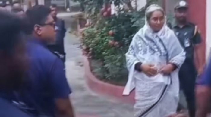 স্বামীর মৃত্যুতে ১২ ঘণ্টার প্যারোলে মুক্তি পেলেন দীপু মনি