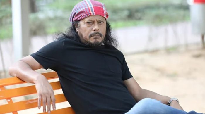 জেমসের বিরুদ্ধে অভিযোগের প্রেক্ষাপট: মুখপাত্রের বক্তব্য