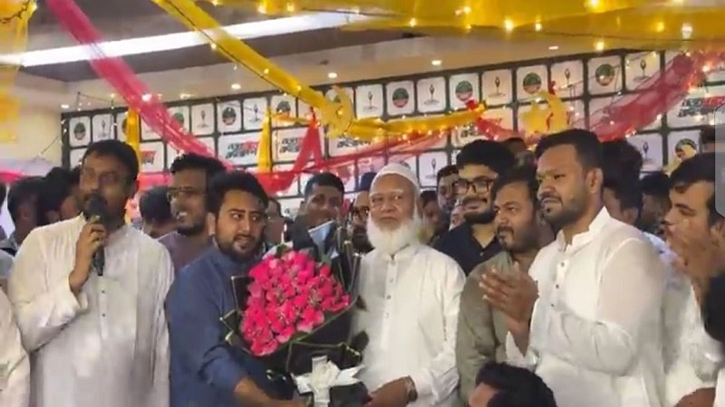 জামায়াতের আমিরের এনসিপি কার্যালয়ে সফর, ঐক্যবদ্ধ থাকার অঙ্গীকার