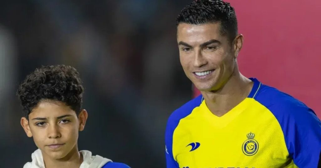 রোনালদোর ছেলে জুনিয়রকে নিয়ে বাবার উচ্চাশা