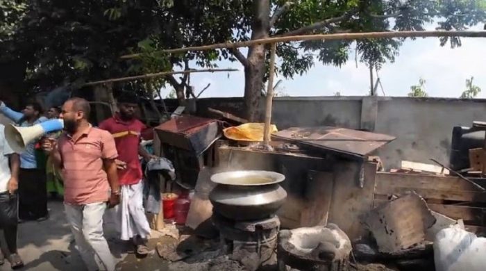 আবারও উচ্ছেদ হলো ভাইরাল মিজানের ১০০ টাকার গরুর মাংস-ভাতের দোকান