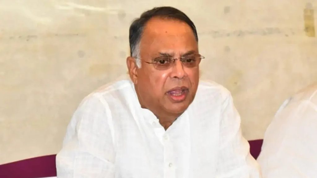 অসুস্থ হয়ে হাসপাতালে ভর্তি জ্বালানিমন্ত্রী ইকবাল হাসান মাহমুদ টুকু