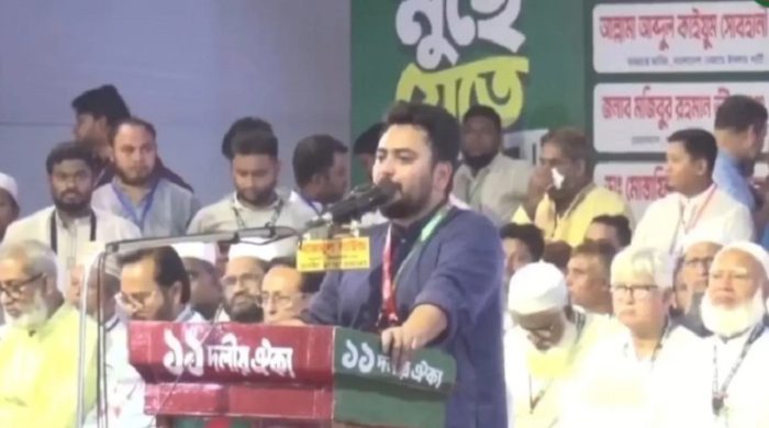 সারাদেশে মানুষের নিরাপত্তা নিয়ে উদ্বেগ প্রকাশ করেছেন নাহিদ ইসলাম