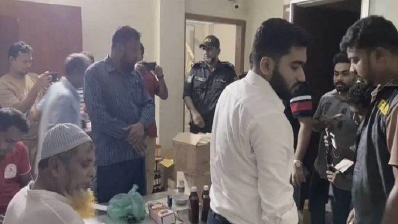 ফরিদপুরে এনসিপি নেতার নকল ওষুধ কারখানায় র‍্যাবের অভিযান