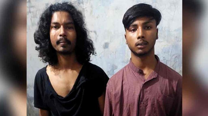 নওগাঁর বদলগাছীতে ‘জয় বাংলা’ স্লোগানের অভিযোগে দুই যুবককে পুলিশে দিল ছাত্রদল