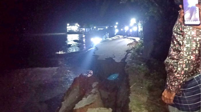 তেঁতুলিয়া নদীর ভাঙনে বিলীন ২০ কবর, স্থানীয়দের মধ্যে আতঙ্ক