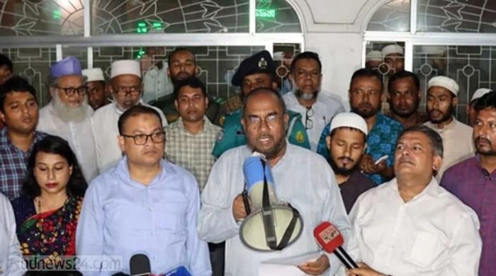 শাহজালাল মাজারে ৮৯ লাখ টাকা ও স্বর্ণ-বিদেশি মুদ্রা উদ্ধার