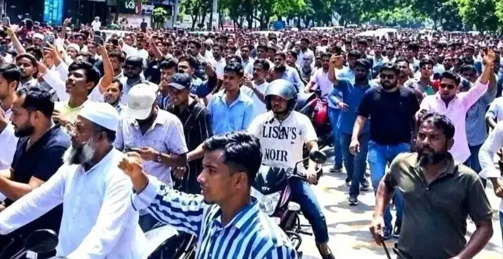 গুলশানে নিষিদ্ধ দলের মিছিলে অংশ নেওয়ার অভিযোগে ৯ জন কারাগারে