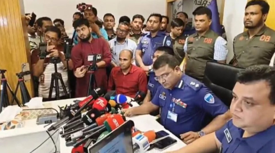 কুমিল্লায় অপ্রতিম হত্যাকাণ্ড: পুলিশের বক্তব্যে অমিল