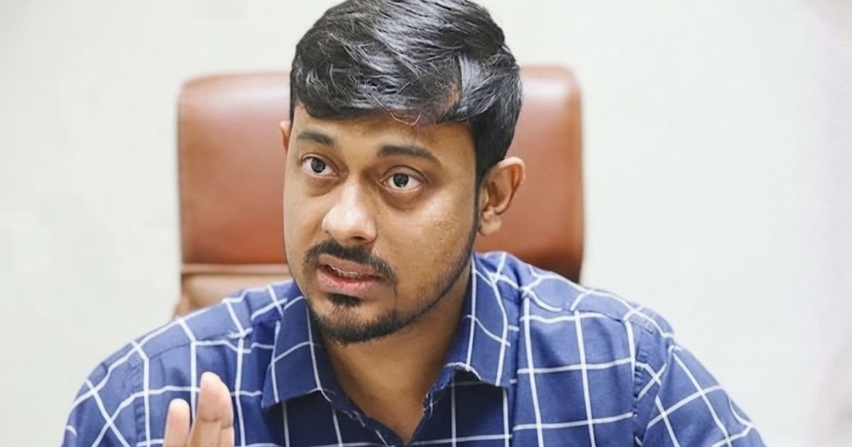 চাকরিতে রাজনৈতিক প্রভাব নিয়ে প্রশ্ন তুললেন নাসীরুদ্দীন পাটওয়ারী