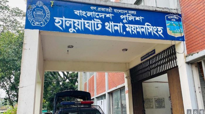 ময়মনসিংহে স্বামীকে মদপান করিয়ে স্ত্রীর ধর্ষণের অভিযোগ