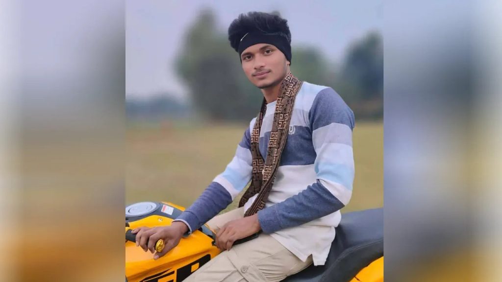 এক্সপ্রেসওয়েতে মোটরসাইকেল রেসে তরুণের মৃত্যু, বন্ধুরা পালিয়ে গেছে